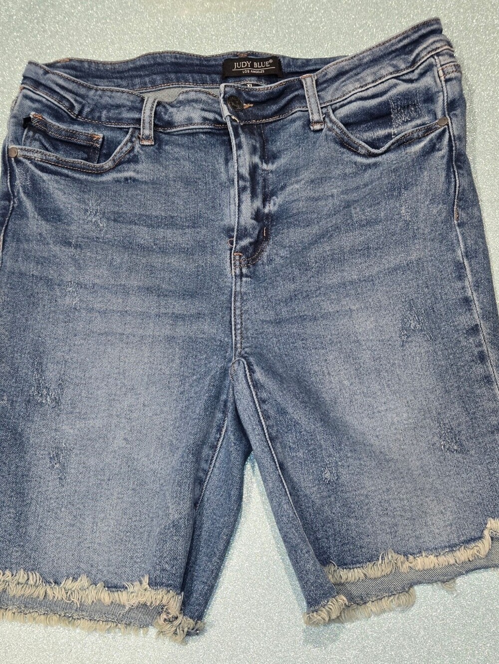 Like NEW Condition Womens Bermuda Shorts Size-XL